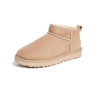UGG Classic Ultra Mini in the color Sand - Perfect Condition! Worn once.